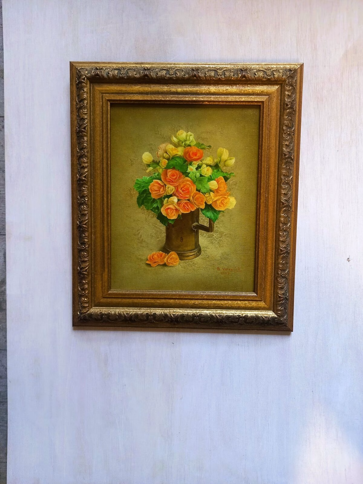 Bloemen in koperen kan. - Image 2
